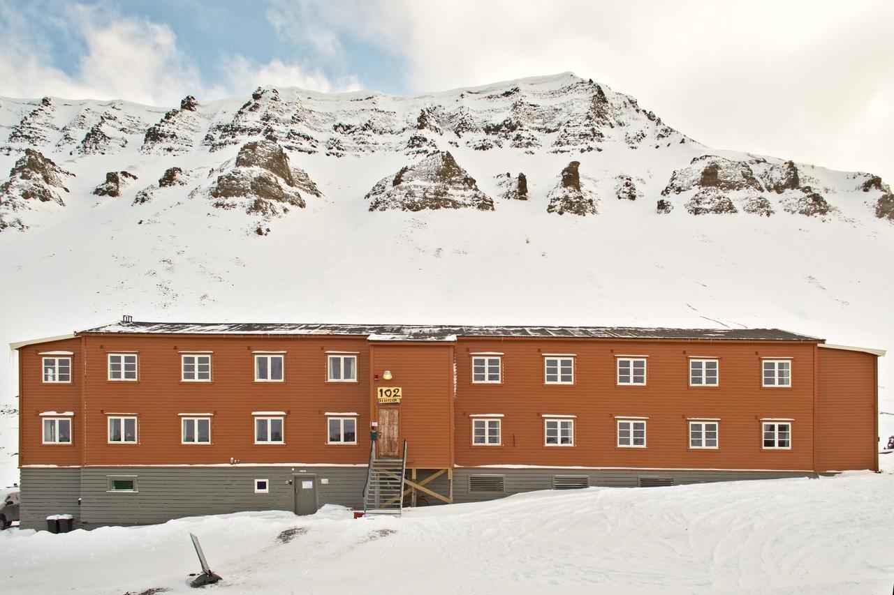 Gjestehuset 102 Longyearbyen Exterior foto