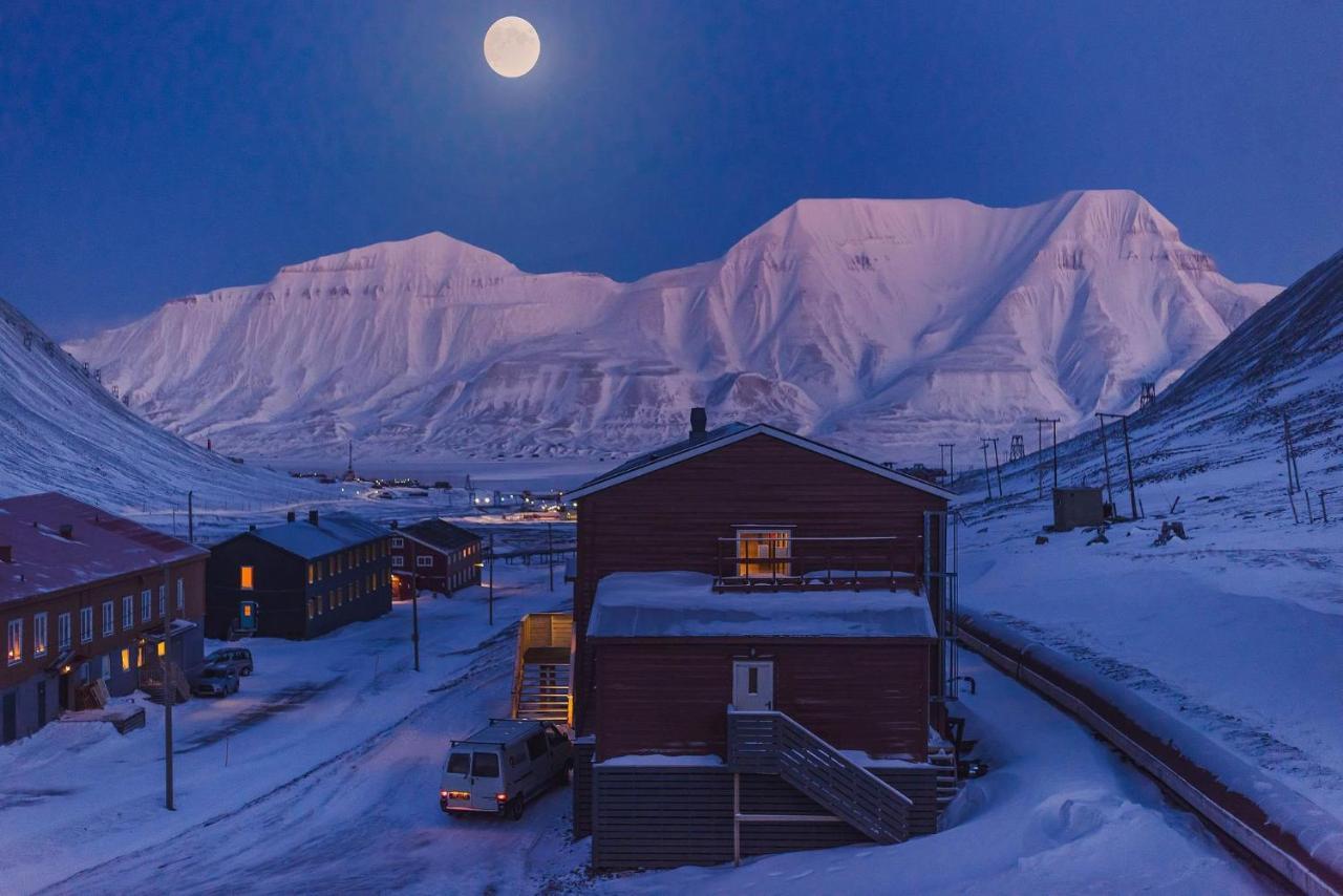 Gjestehuset 102 Longyearbyen Exterior foto